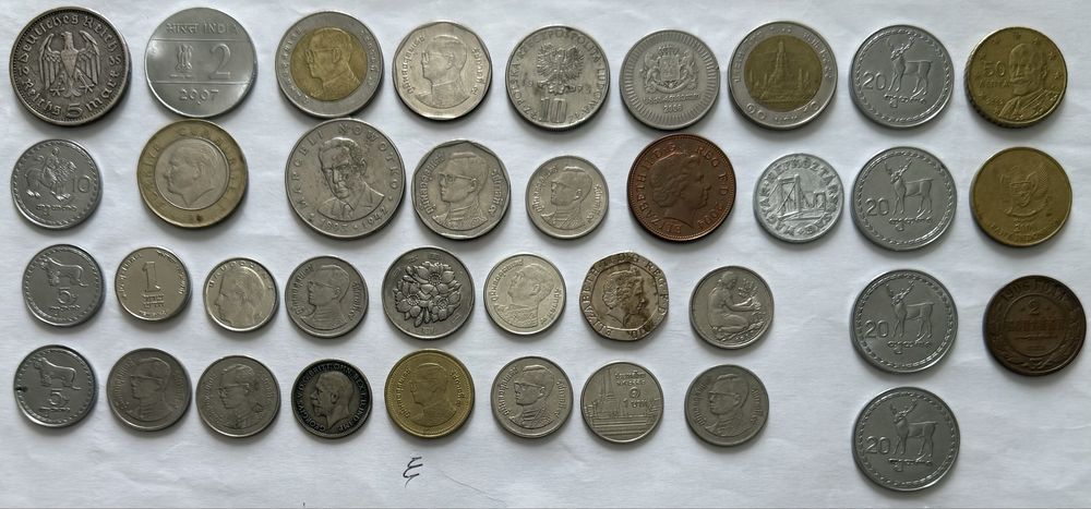 Продаются комплектом, одним лотом монеты