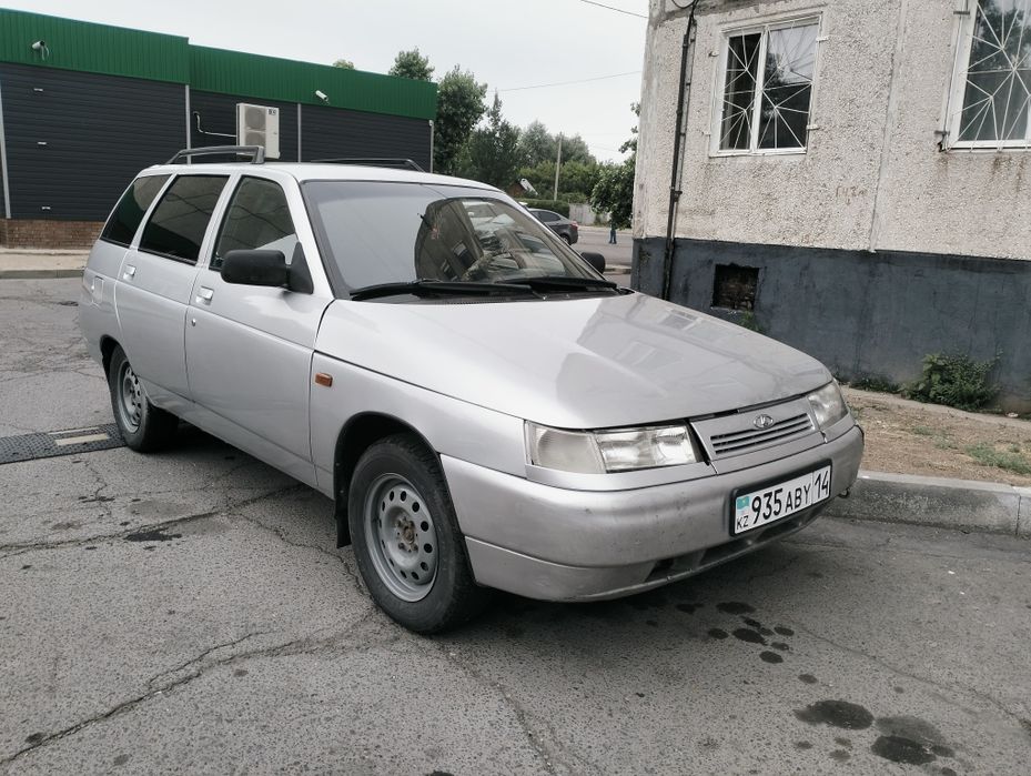 Ваз 2111            .