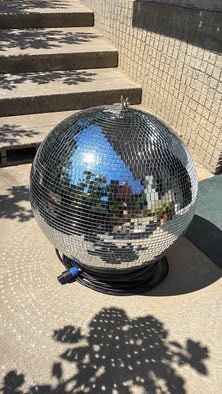 Vând 2 globuri disco / bile disco