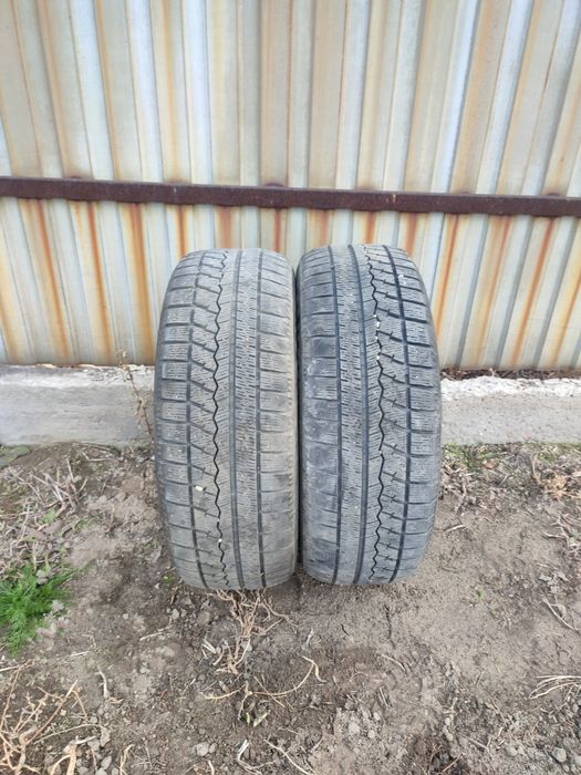 Продам две зимние покрышки