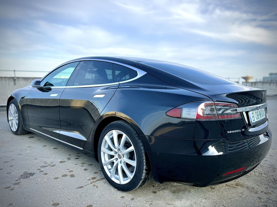TESLA Model S 2018 — imagine 5