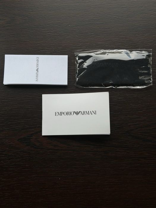 Слънчеви очила Emporio Armani с гаранция
