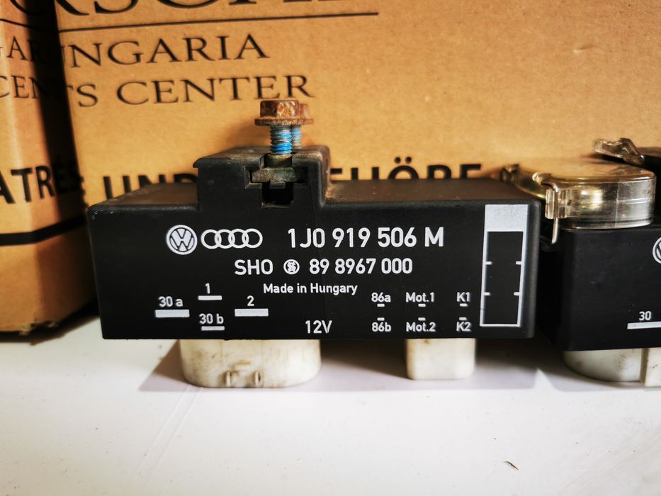 releu comanda ventilatoare original volkswagen / audi