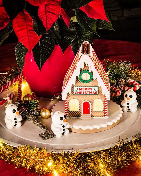 Casuța magică de turtă dulce – decorațiunea perfectă pentru Crăciun!