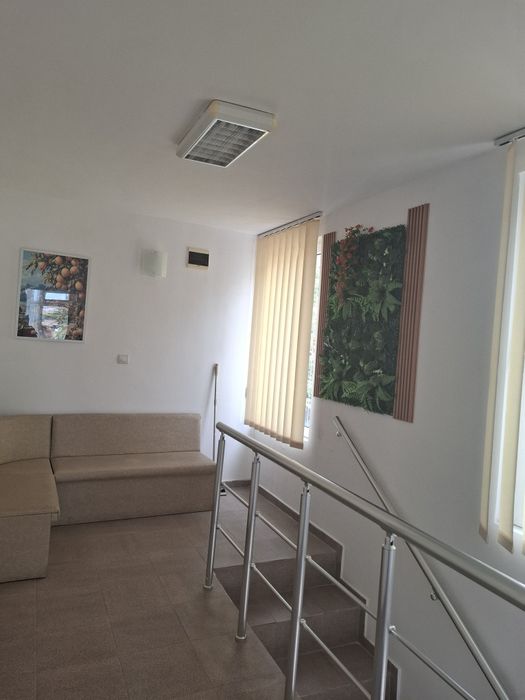 Дава се под наем Офис в Ямбол, Център - 24 кв.м за 204 € - Снимка #2