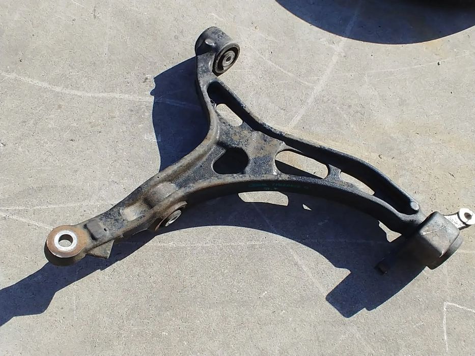 brat bascula stanga fata 3.0 crd vm44d jeep grand cherokee 4 wk wk2 2012  68022605ad