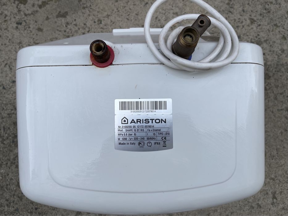 Бойлер Аристон почти нов