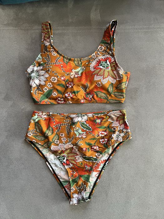 Дамски шарен бански