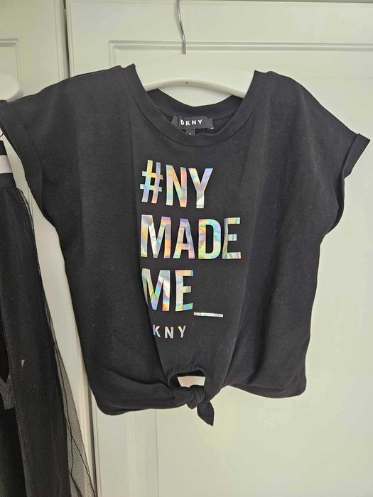 Момичешки комплект DKNY пола и тениска 6 год
