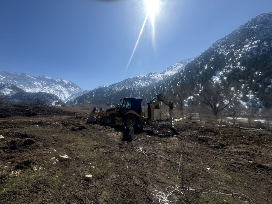 Услуги ямобура,экскаватора,вила