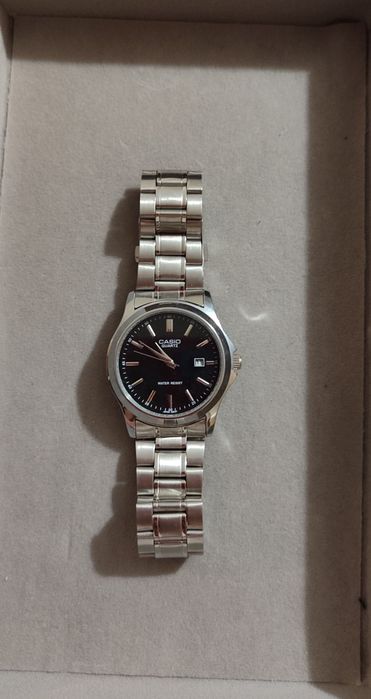 Продам мужские часы