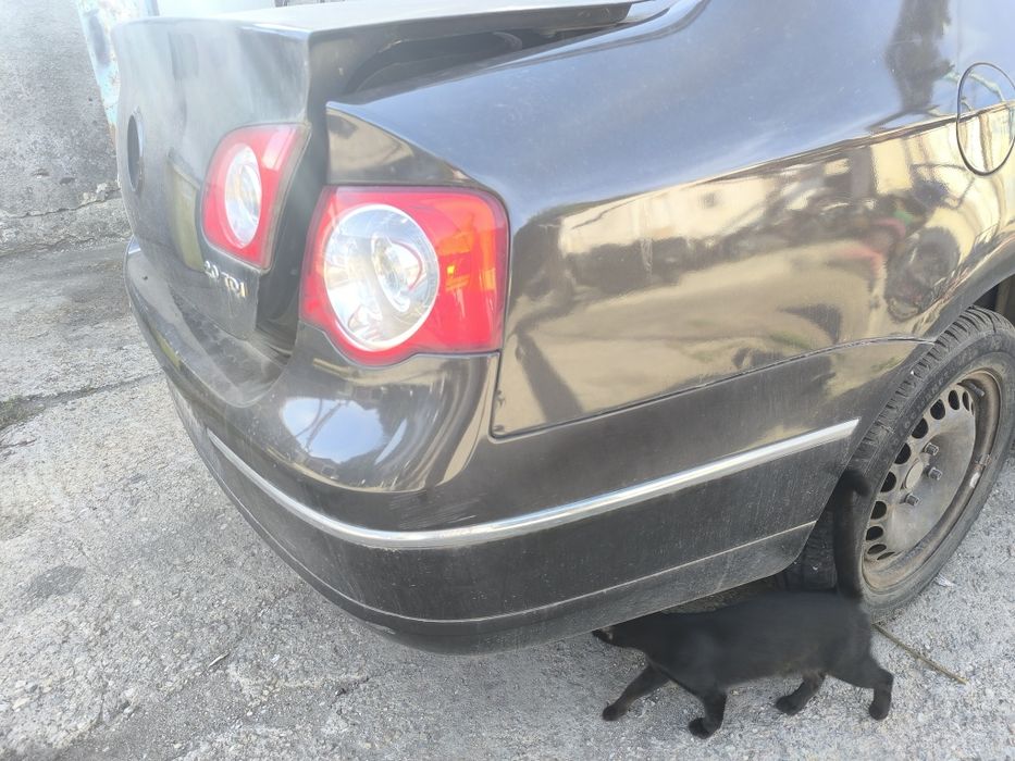 Bara spate / portbagaj Vw Passat B6 Sedan