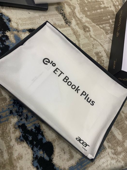 Acer M16P noutbook.