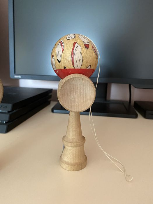 Krom x Beams Kendama - Red Maple