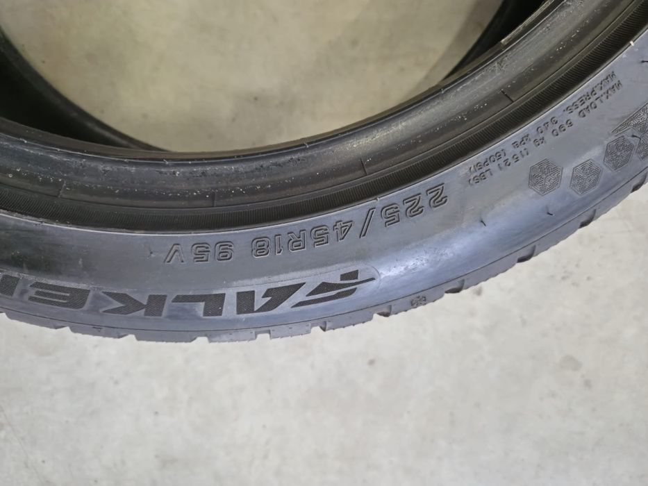 4 anvelope iarna Falken 225 45 18 ca și noi