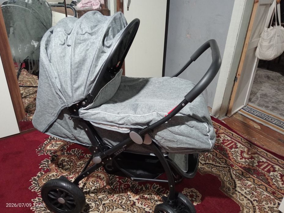 Продам коляску новую