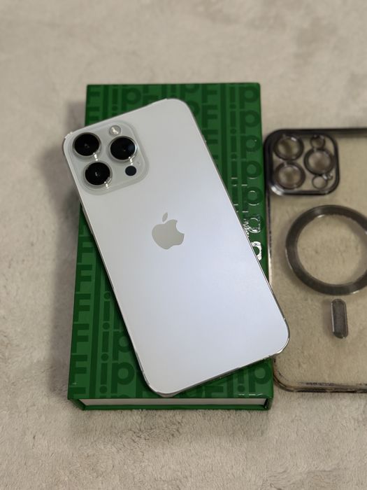 iPhone 14 Pro Max Alb 256 GB excelent 91% la cutie + Husa