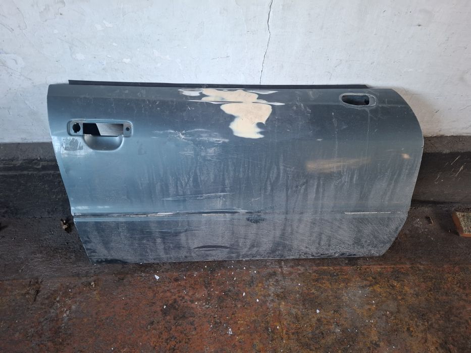 Стекло переднее  Ауди 80 В3