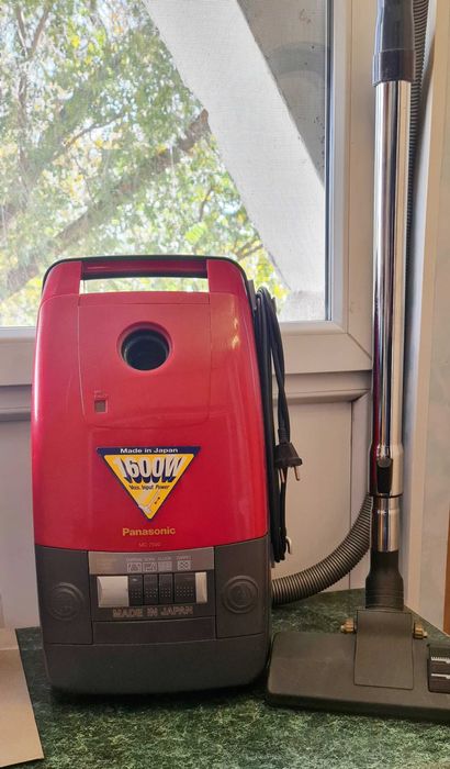 Пылесос PANASONIC mc-7590