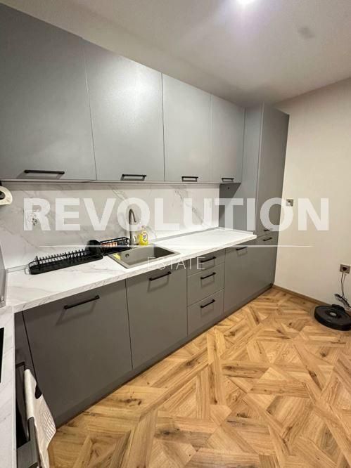 Дава се под наем Двустаен апартамент в Варна, Бриз - 68 кв.м за 648.21 € - Снимка #7