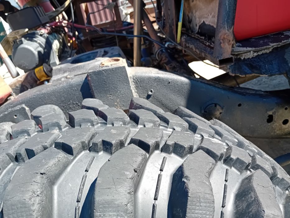 Vand 5 cauciucuri Journey Diger