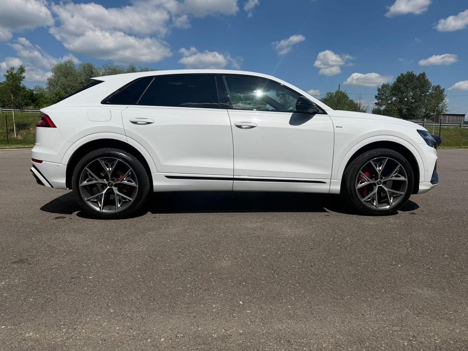 AUDI Q8 2021 — imagine 4