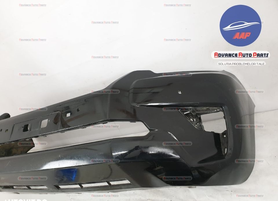 Предна броня оригинална в добро състояние Тойота Ленд Крузър / Toyota