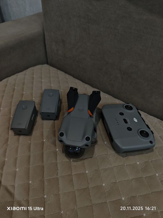 Дрон DJI Air 2S Fly More Combo серый