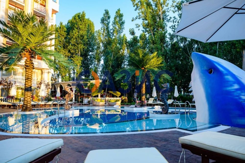 Продава се Тристаен апартамент в к.к. Слънчев бряг - 65 кв.м за 2107 €/кв.м - Снимка #14