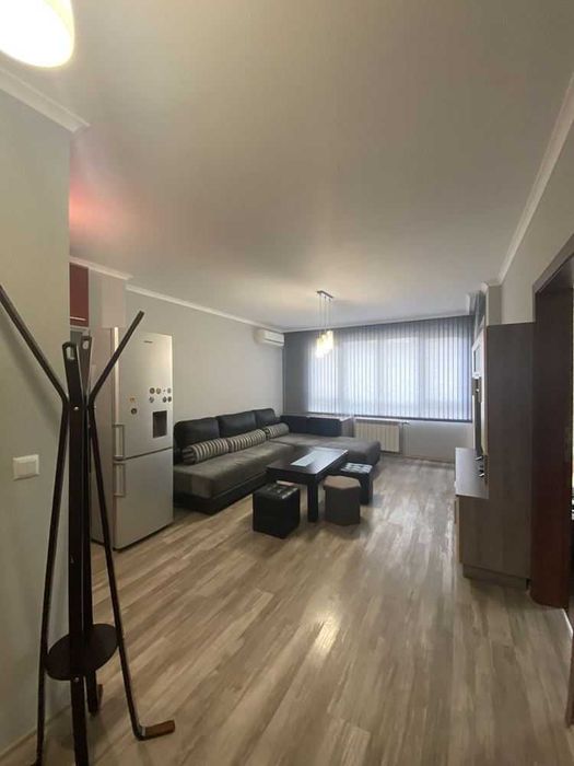 Дава се под наем Двустаен апартамент в Варна, Център - 70 кв.м за 418.71 € - Снимка #5