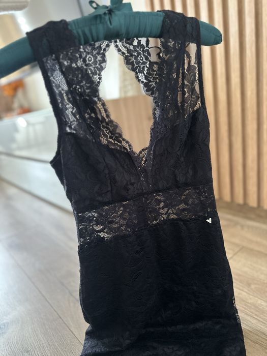 Рокля Guess S/M размер