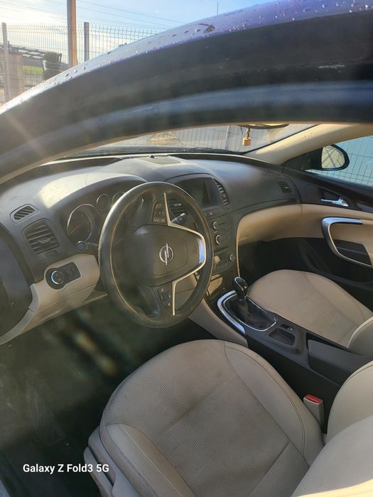 Opel insignia 2l disel