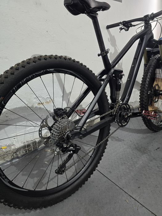 Планински велосипед,мекица canyon nerve 27.5