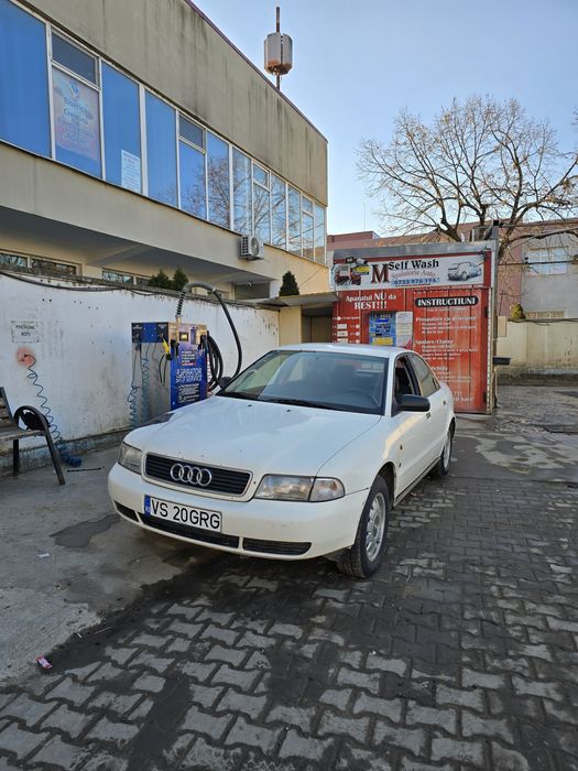 Audi A4 1.6 benzina + GPL, consum mic, mașină fiabilă