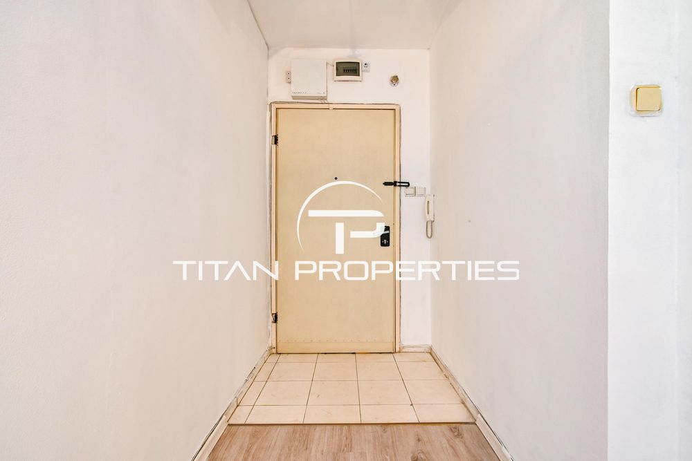 Дава се под наем Тристаен апартамент в София, Зона Б-18 - 118 кв.м за 650 € - Снимка #11