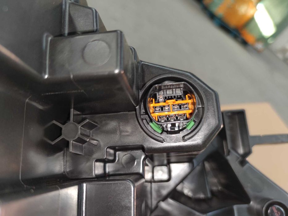 BYD запчасти yuan up левый/правый передний фонарь