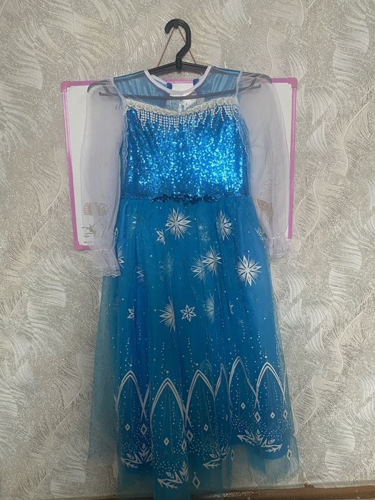 Продам платья.