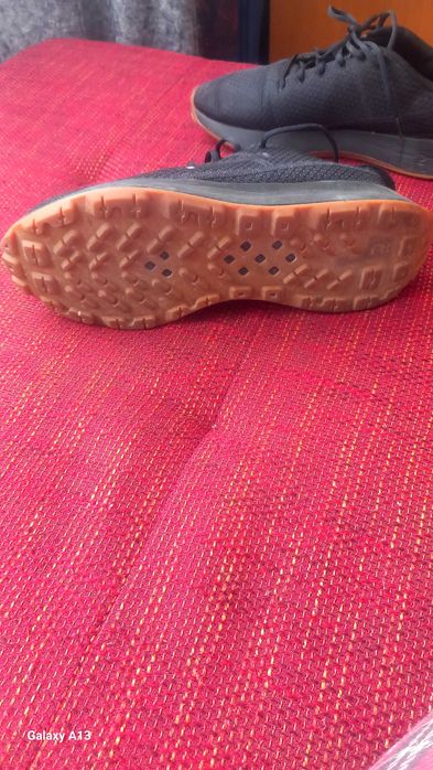 Мъжки маратонки 47 номер