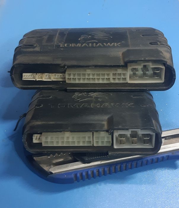 Блоки сигнализации Tomahawk TW-9010 и TZ-9010, брелок