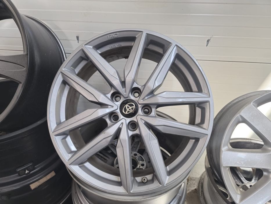 Jante 5x114.3 R19 Toyota Rav 4 CHR stare foarte buna
