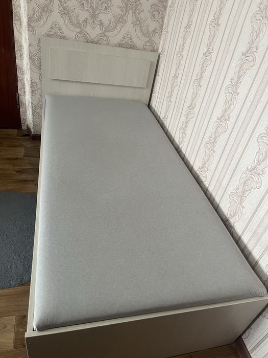 Срочно продам кровать новая