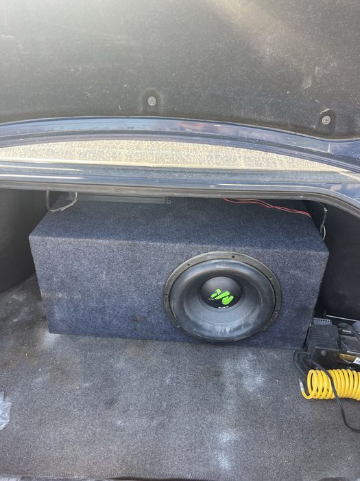 Саббуфер автозвук