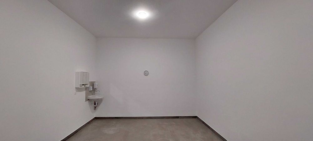 Дава се под наем Гараж / Паркомясто в Асеновград - 26 кв.м за 102 € - Снимка #2