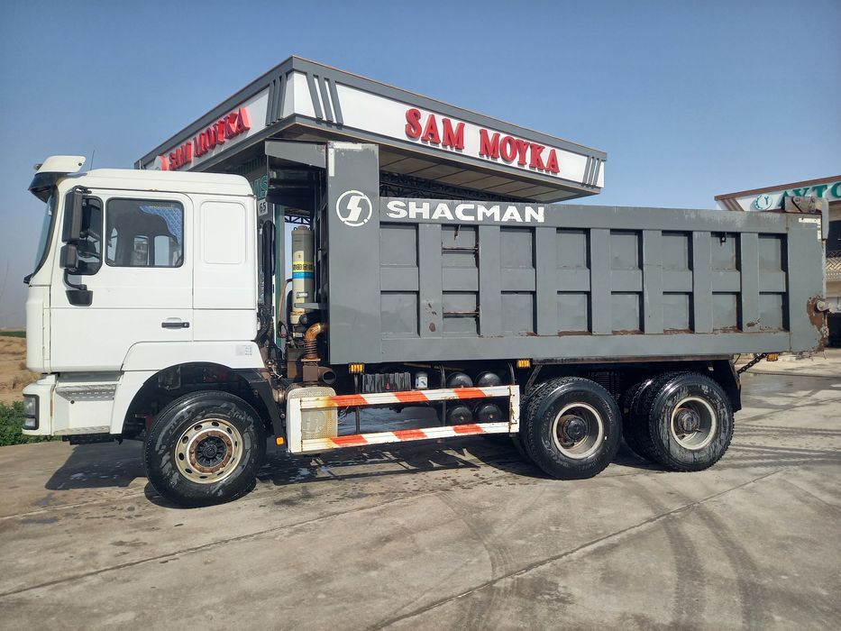 SHAKMAN F-3000. Самасвал 25т.