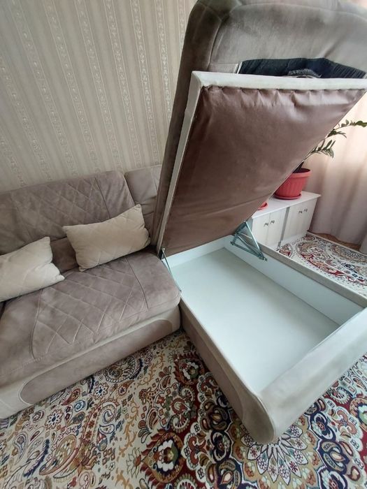 Диван большой с ячейками