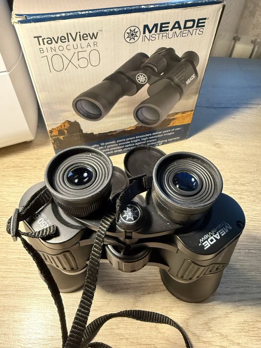 бинокль Meade 10x50