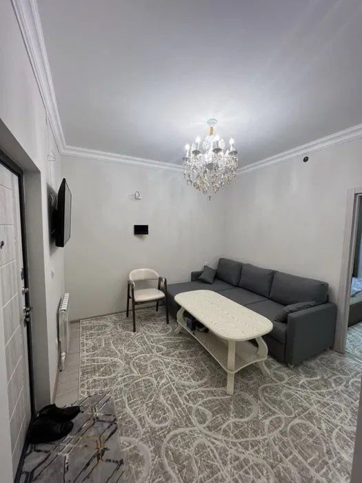 ОЧЕНЬ СРОЧНО!!! Сдается 2х комнатная квартира в  ЖК Ассалом сохил!