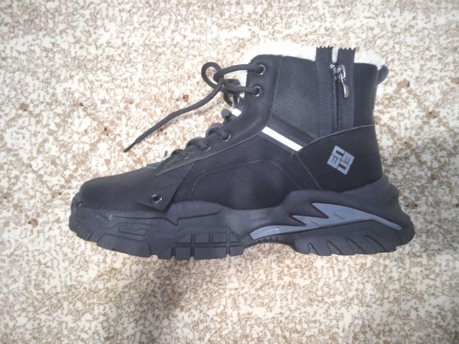 Ботинки зимние 43 размер