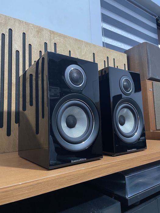 Boxe bower wilkins 707 s2