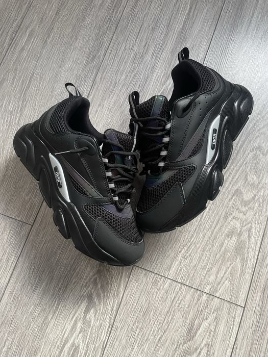 Adidași Dior negri, foarte comozi, stare foarte bună